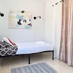 Atlanta Downtown! City Life! Onsite Parking Lm1701