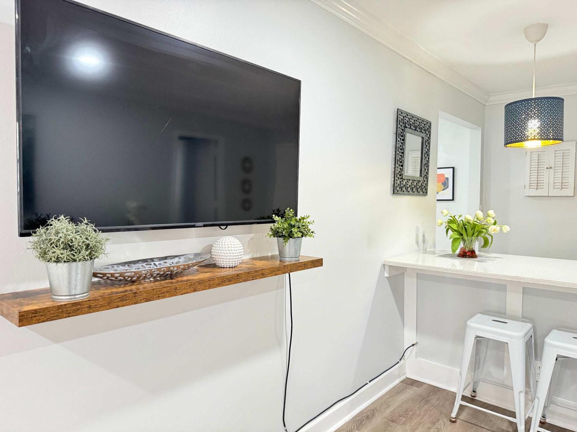 Vakantiehuis Downtown! Life! Onsite Parking Lm1701